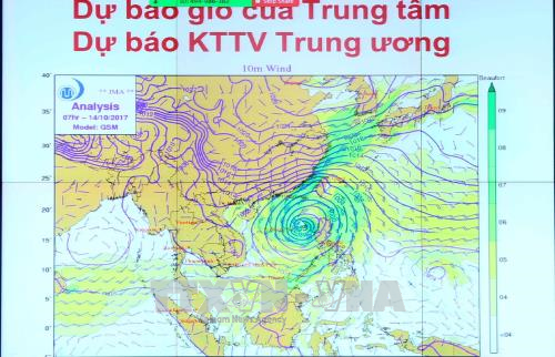 Hoàn lưu bão số 11 gây mưa dông mạnh ở khu vực giữa và Nam Biển Đông ảnh 1